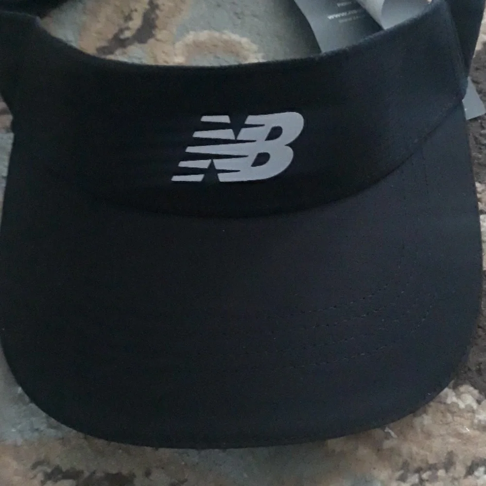 New Balance performance ladies visor